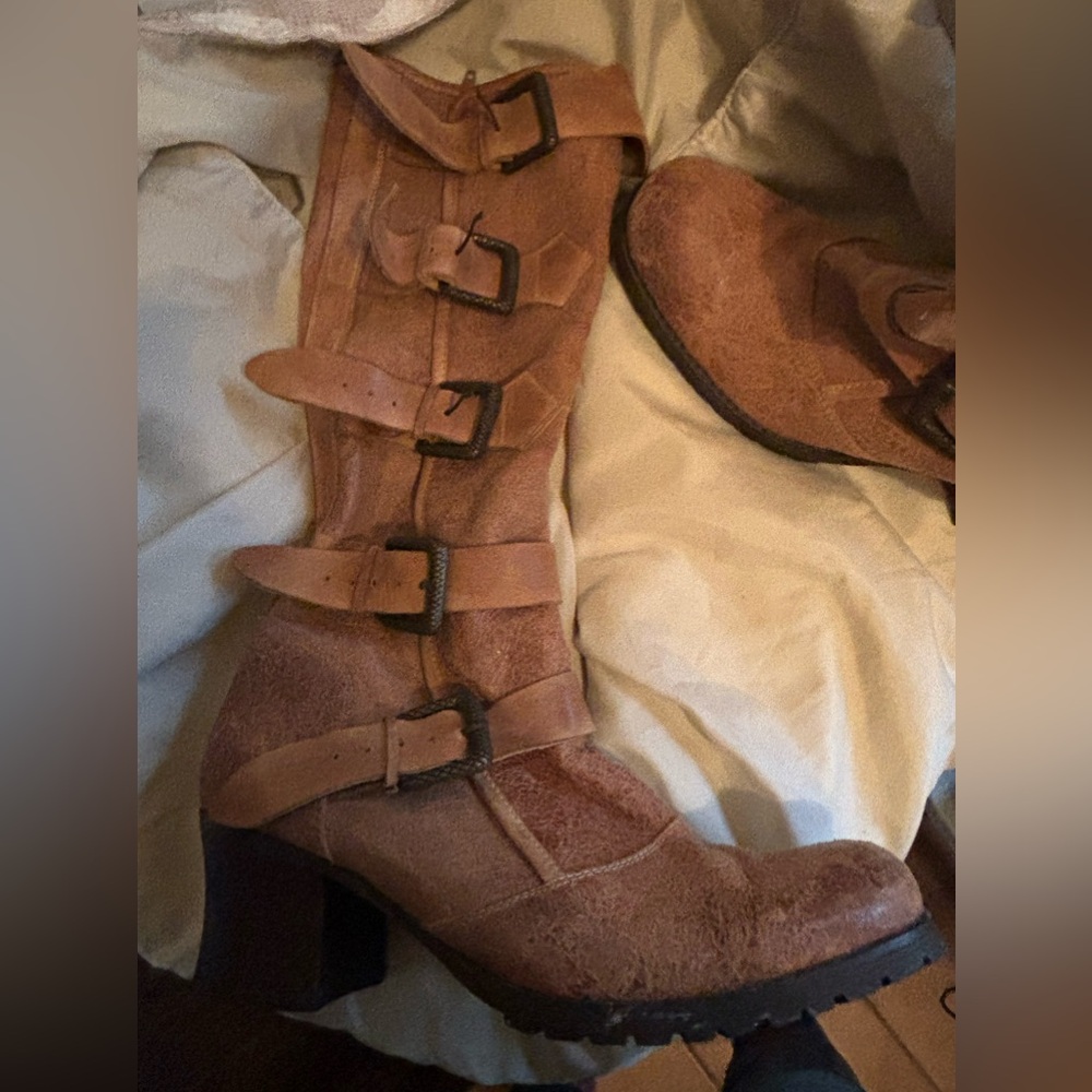 Women’s brown leather boots with buckles size 39